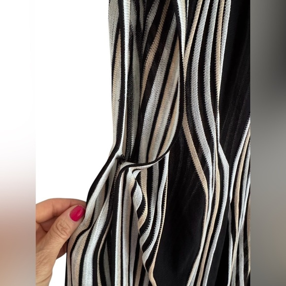 NWT Kerisma Striped Cape Convertible Vest Shawl Black Beige Wrap Top One Size - Picture 4 of 10